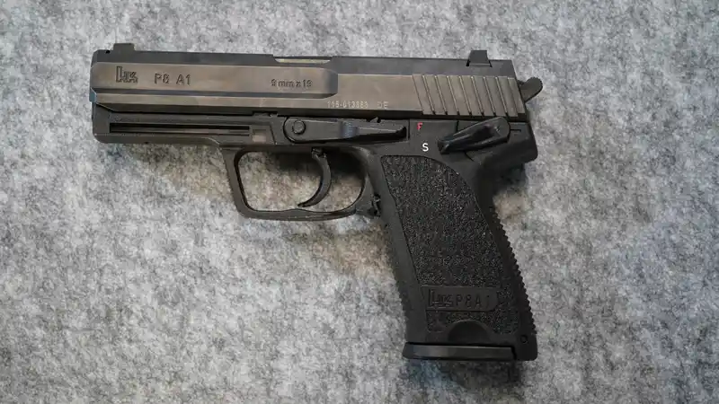 Gesicherte H&K P8